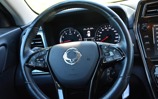SsangYong Tivoli cena 49000 przebieg: 63000, rok produkcji 2021 z Łobez małe 254
